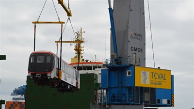 16.04.07 TCVAL Recibe Primeros Trenes Lineas 6 Y 3 Metro Santiago