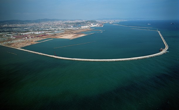 espanna-dique-sur-tramo-i-ii-y-iii-puerto-barcelona