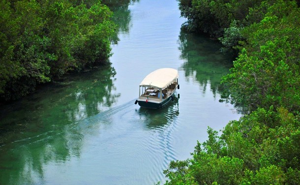 2-myk-exterior-nature-adventure