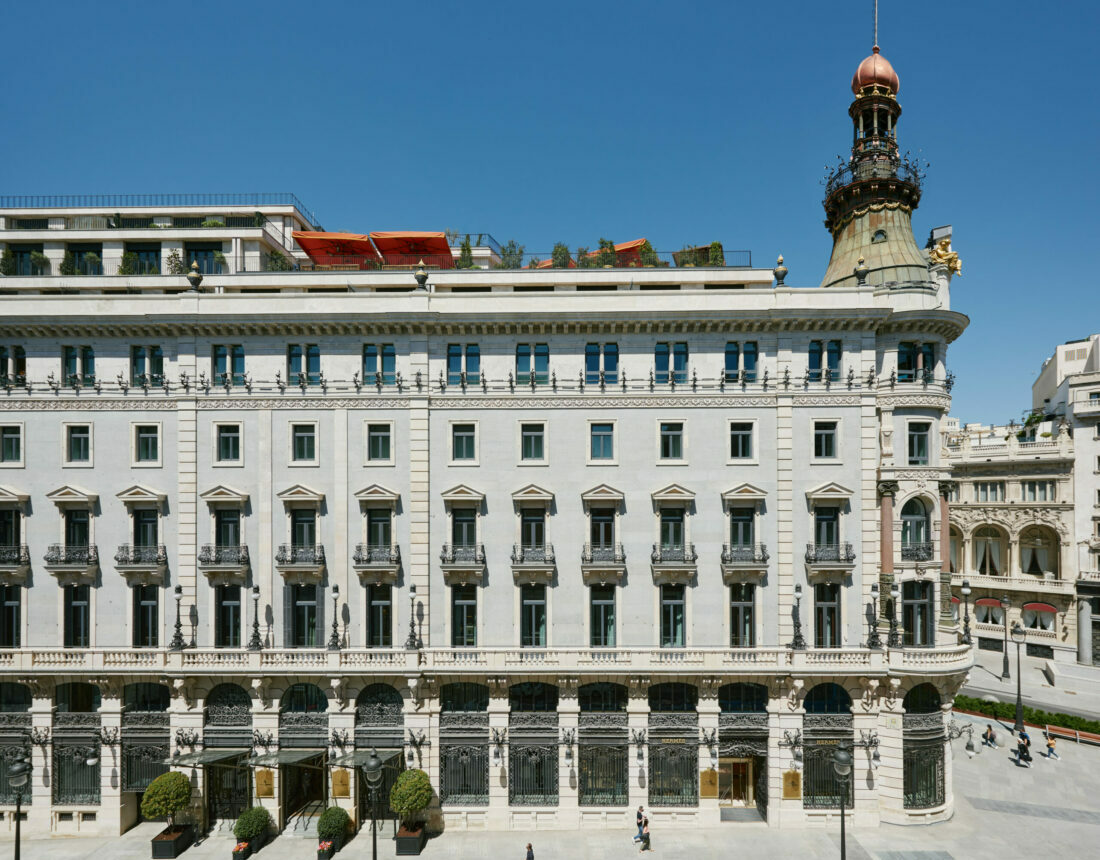 FourSeasons_Mad_Daniel_Schaefer_04-scaled-e1681476528922