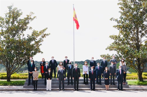rey Felipe VI junto con los miembros del Consejo Empresarial Español para el Desarrollo Sostenible