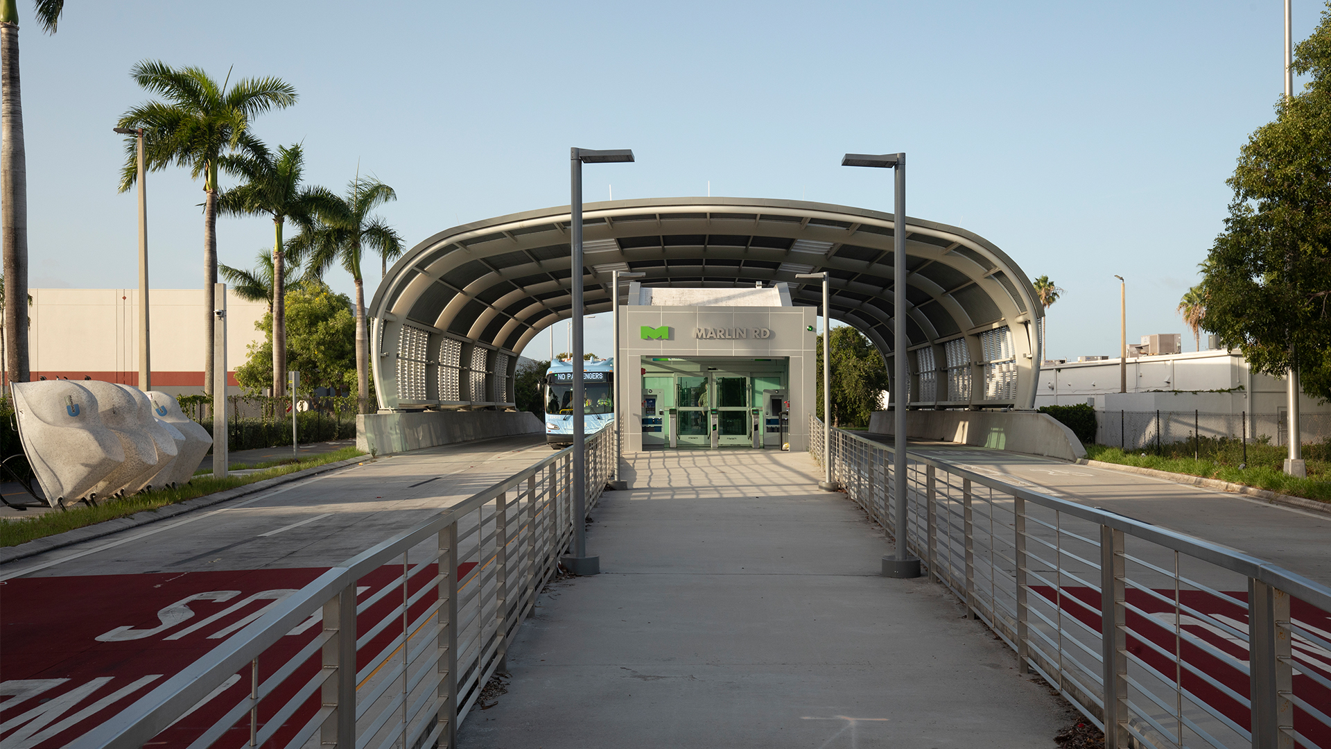 STM_0000s_0001_South Dade Transit Way for OHLA Photo by Robin Hill (c) HI RES (49)